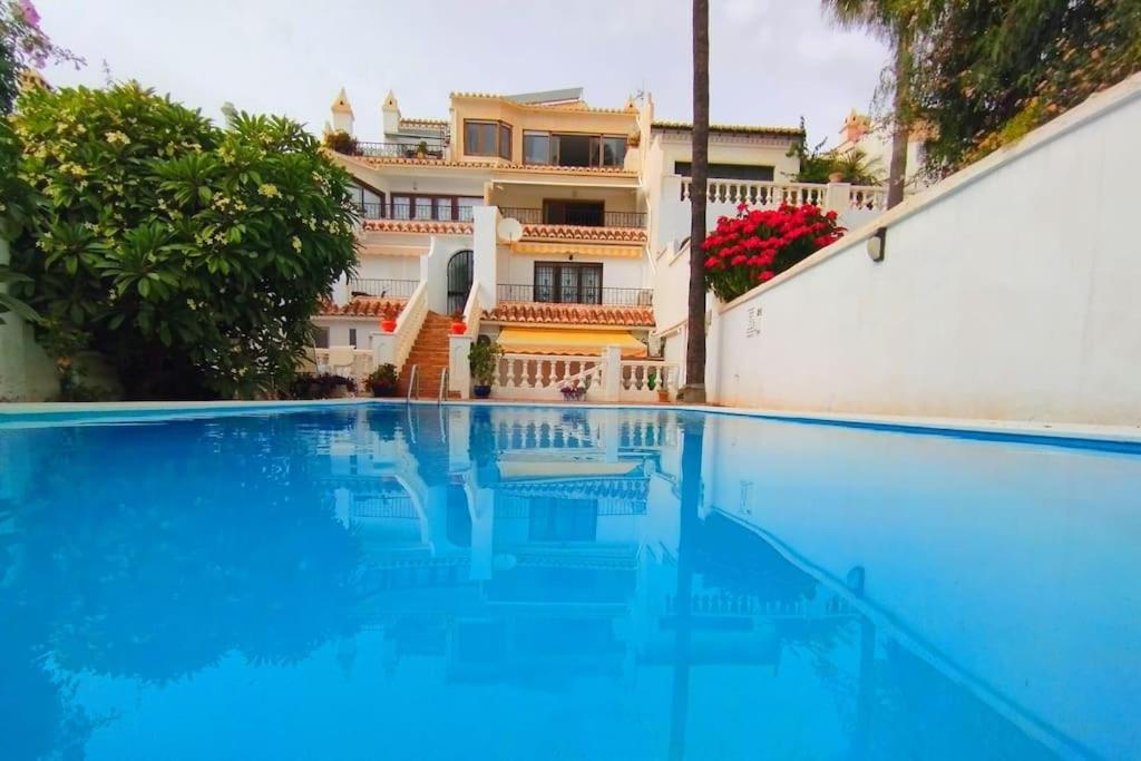 Beautiful 2 Bedroom In Calle Carabeo, Nerja Exteriér fotografie