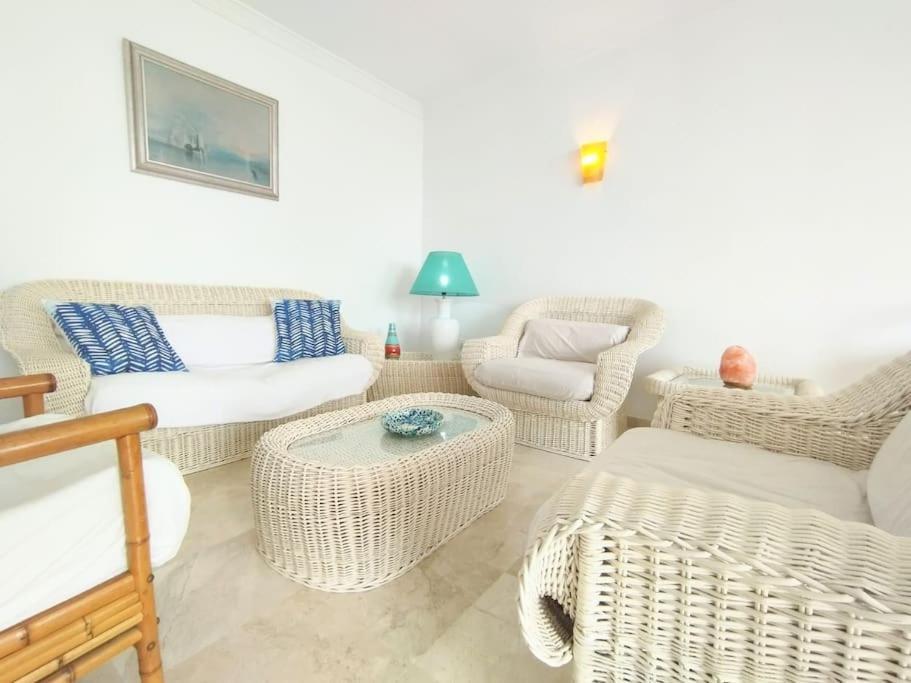 Beautiful 2 Bedroom In Calle Carabeo, Nerja Exteriér fotografie